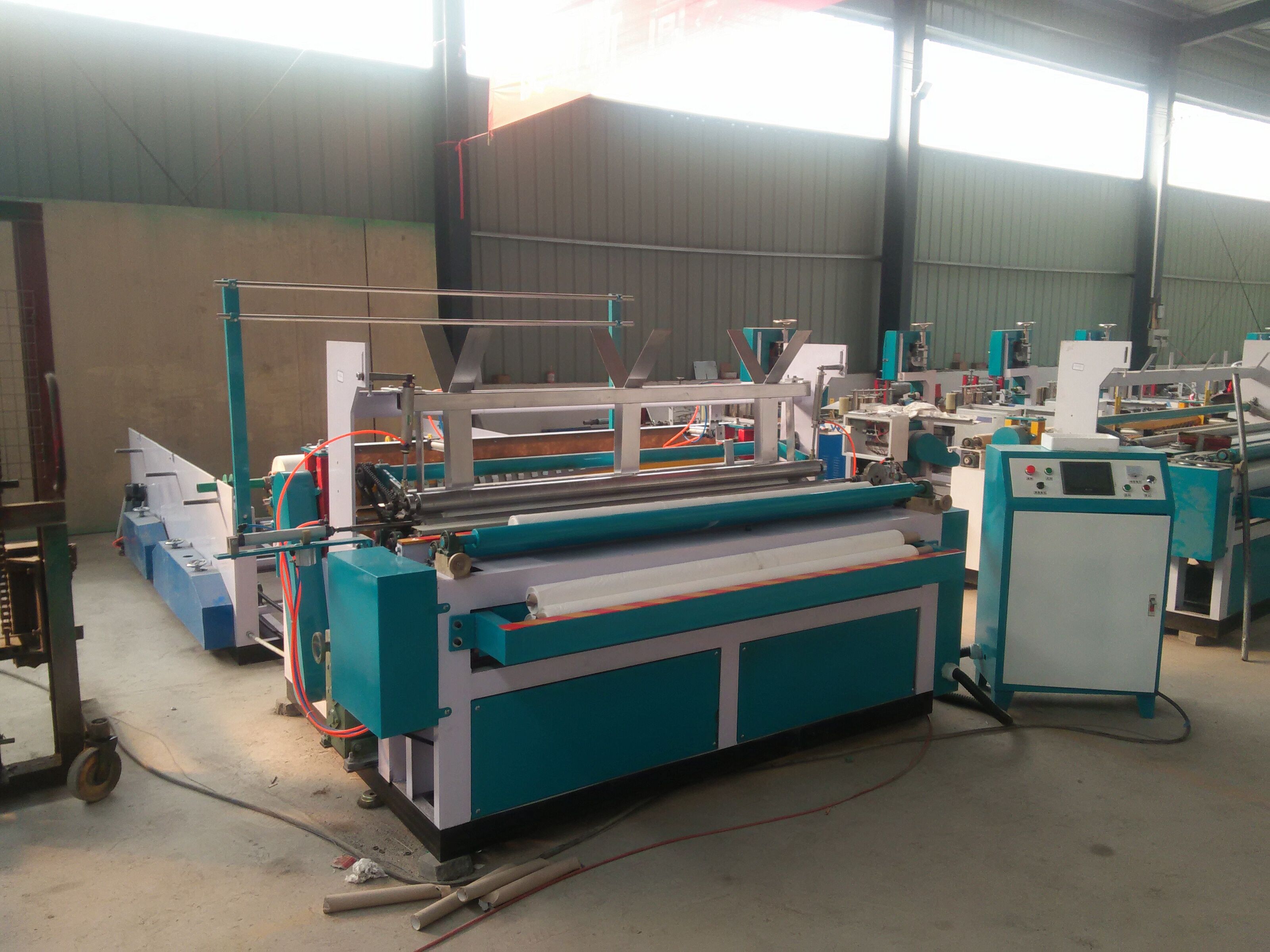 山西張總喜提1880全自動(dòng)衛(wèi)生紙復(fù)卷機(jī)，預(yù)祝張總生意興隆，財(cái)源滾滾！?。? /></a></dt>
                  <dd>
                      <h3><a href=