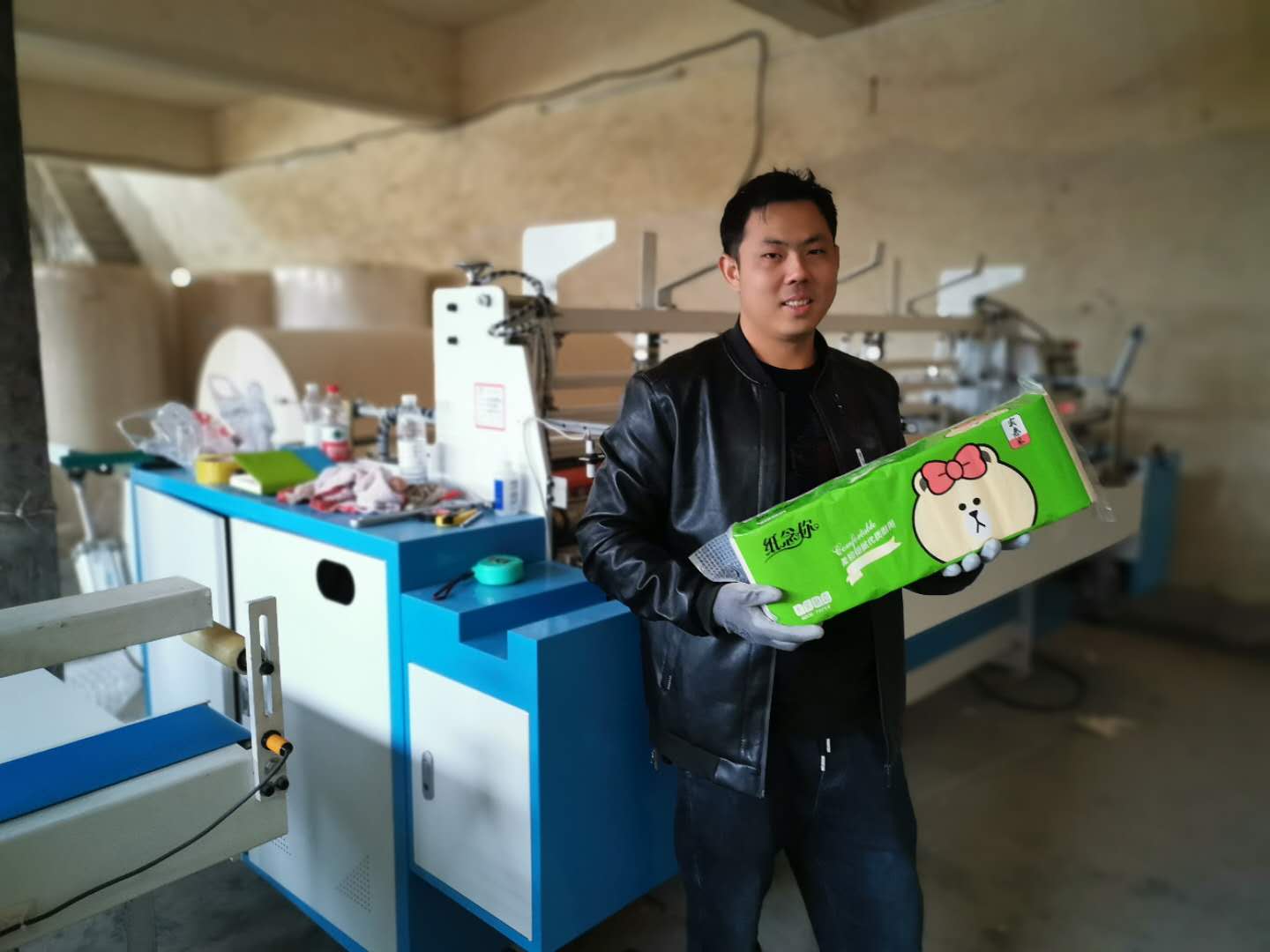 河南信陽大霖木紙業(yè)高配衛(wèi)生紙復卷機安裝調(diào)試完畢